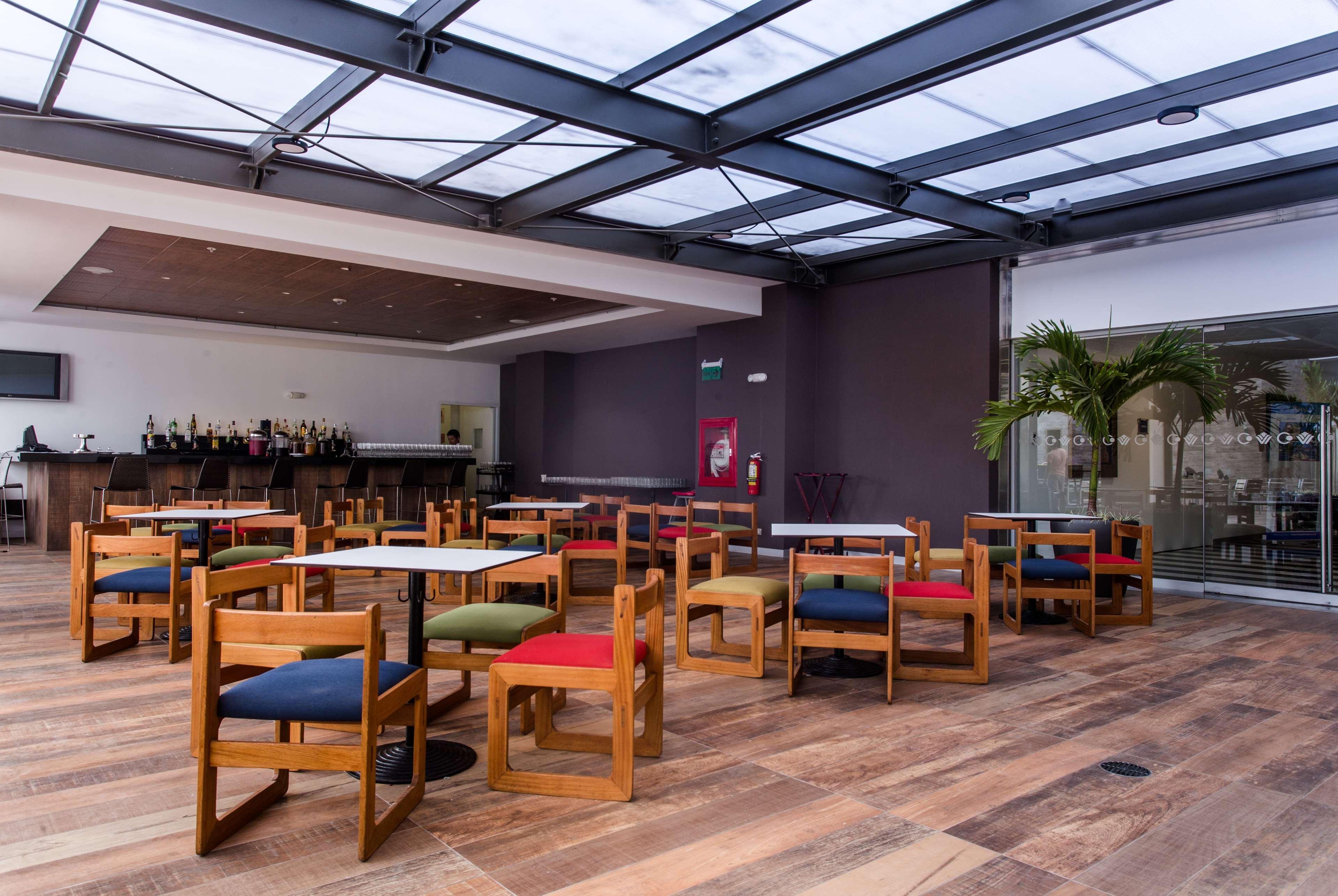 Wyndham Costa Del Sol Tumbes Hotel Eksteriør billede